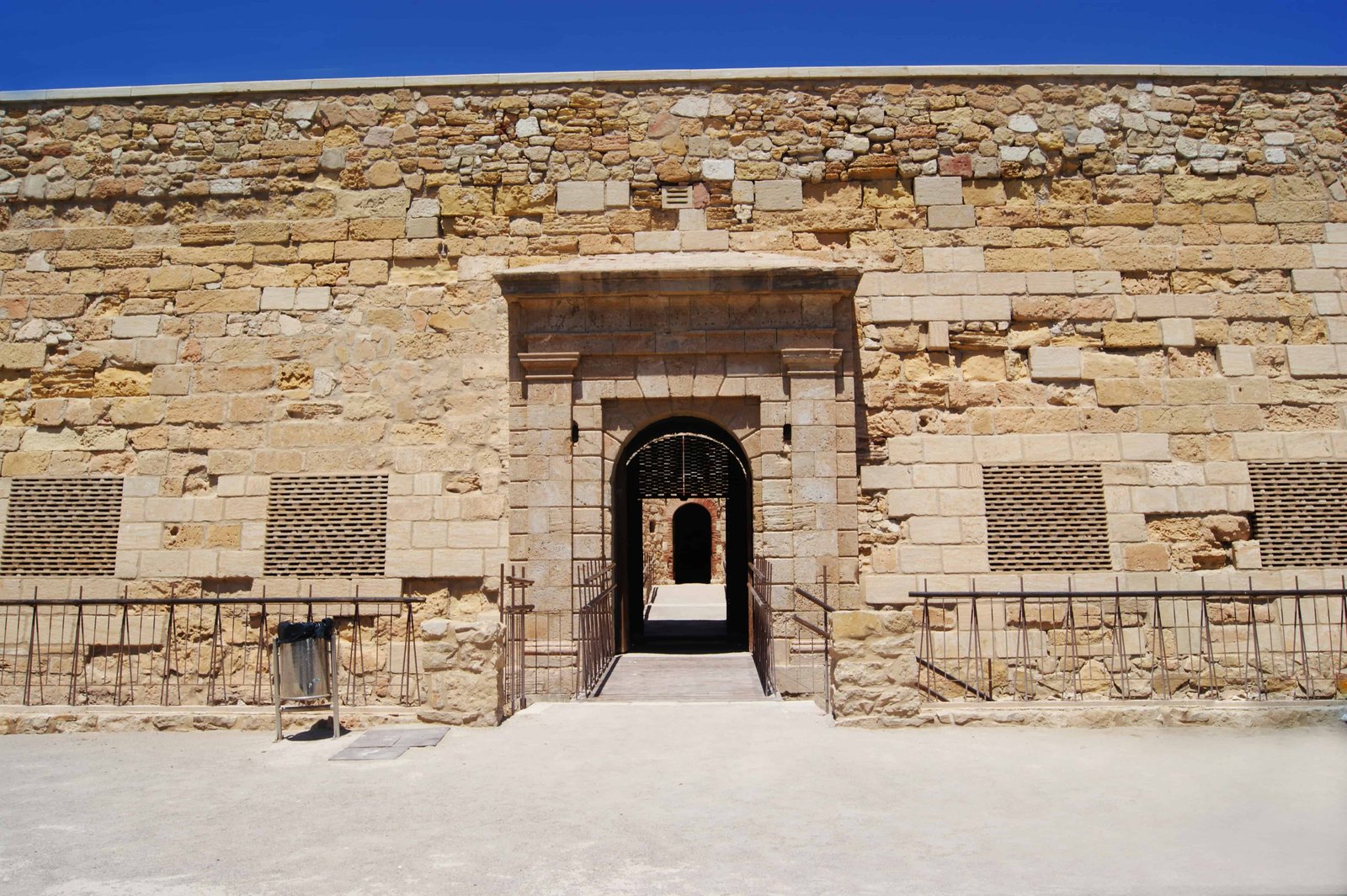 Recorrido patrimonial del Fuerte de Victoria Grande