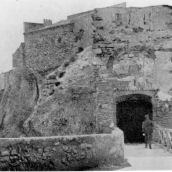 Acceso al Baluarte en épocas pasadas