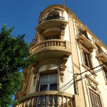 Balcones en Reyes Católicos con Severo Ochoa