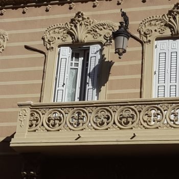 Balcones en calle Ejército Español