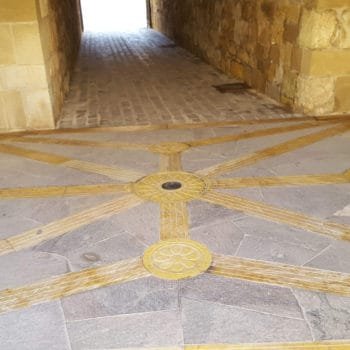 Capilla de Santiago, suelo 02