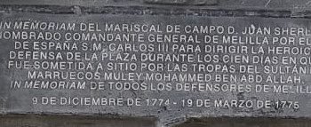 Dedicatoria en el monumento