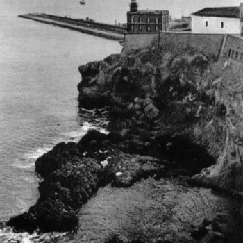 Muralla de las Cruces y Faro