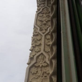 Decoración en sebka de la fachada. Fotografía de Cherlo Ortriz