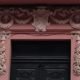 Escudo de la entidad en la parte superior de la puerta