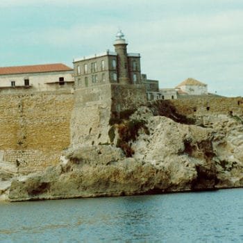 Faro y torreón del Bonete
