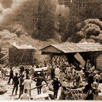 Mantelete Mercado descubierto 1913