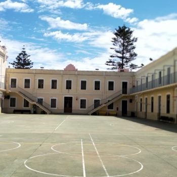 Colegio La Salle El Carmen. Patio 01. Fotografía de Carmen Camargo
