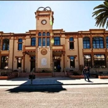 Fachada Hospital Cruz Roja