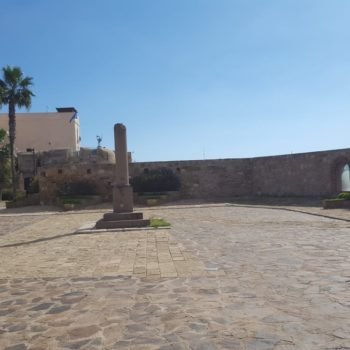 Plaza de Armas Monumento a Carlos Ramírez de Arellano